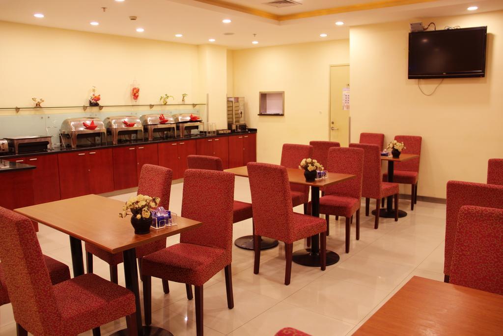 Hanting Hotel Shanghai Hongqiao Railway Station Huqingping Highway Esterno foto