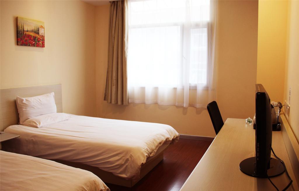Hanting Hotel Shanghai Hongqiao Railway Station Huqingping Highway Esterno foto